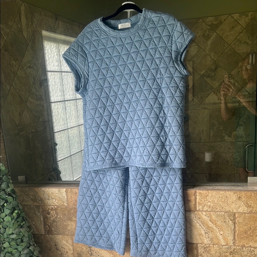 Gray Quilted Set with Modern Minimalist Design
